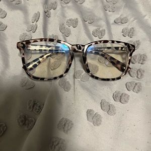 Blue light blocking glasses